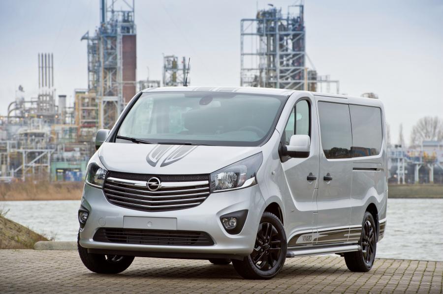  Opel Vivaro Sport Combi BiTurbo LWB 2016 года  (фото 4 из 10)